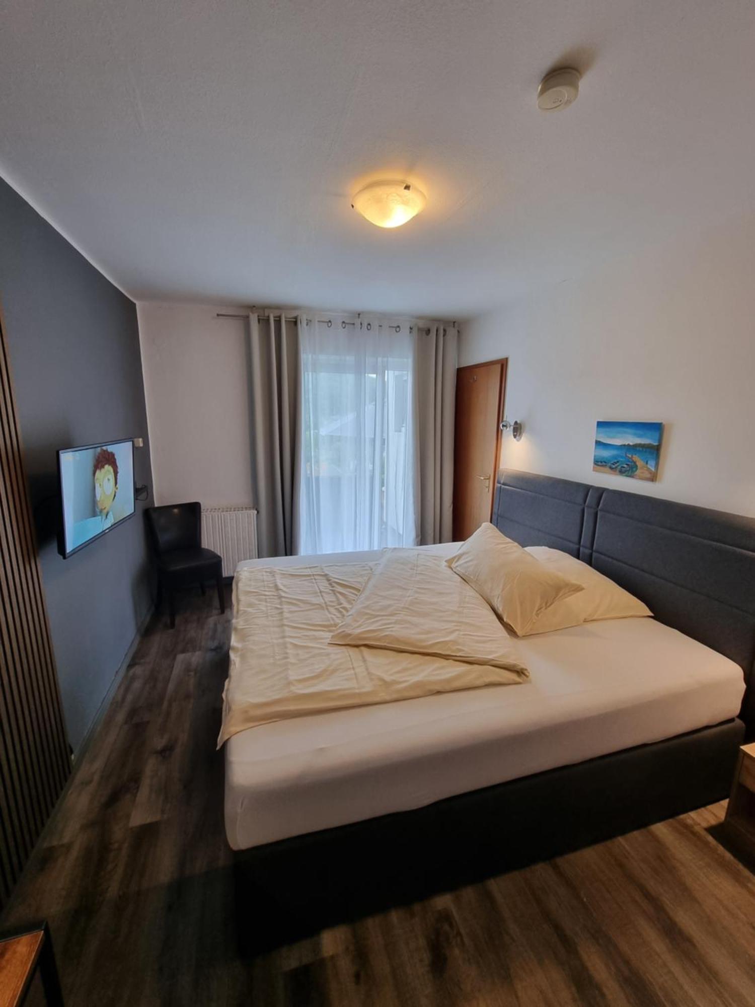 Hotel Kurhaus Uhlenberg Бад-Мюнстерайфель Экстерьер фото